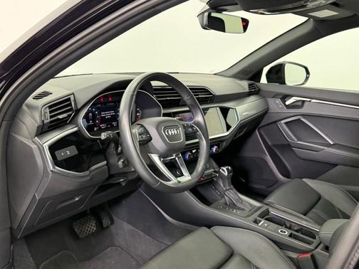 2023 Audi Q3 Premium 45 TFSI S line quattro Tiptronic