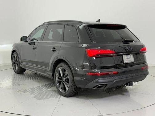 2026 Audi Q7 55 Premium Plus