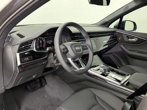 2026 Audi Q7 55 Premium Plus