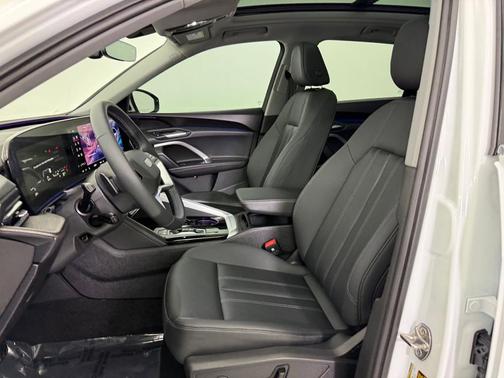 2025 Audi Q5 Premium