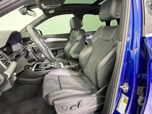 Ultra Blue Metallic 2022 Audi Q5 55 S line Prestige