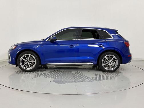 Ultra Blue Metallic 2022 Audi Q5 55 S line Prestige