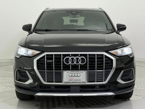 2022 Audi Q3 40 Premium