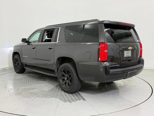 2017 Chevrolet Suburban LT