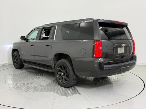 2017 Chevrolet Suburban LT