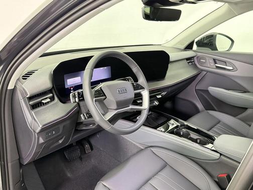 Daytona Gray Pearl Effect 2026 Audi Q3 TFSI quattro S tronic