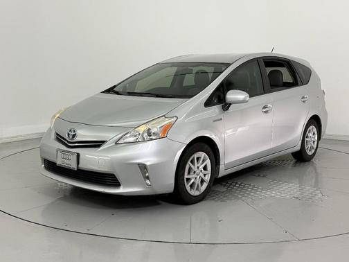 2012 Toyota Prius v Five