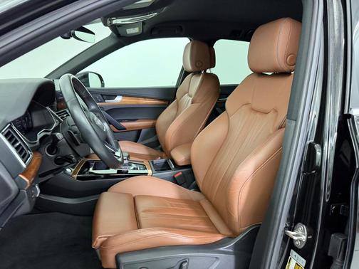 2022 Audi Q5 e 55 S line Premium Plus