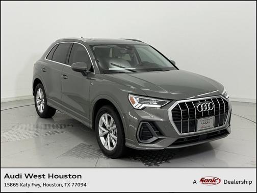 2025 Audi Q3 Premium 45 TFSI S line quattro Tiptronic