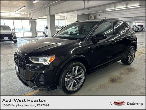 2025 Audi Q3 Premium 45 TFSI S line quattro Tiptronic