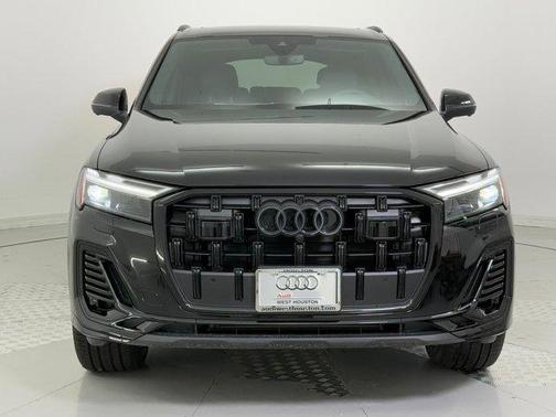 2026 Audi Q7 45 Premium
