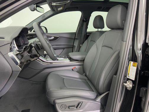 2026 Audi Q7 45 Premium