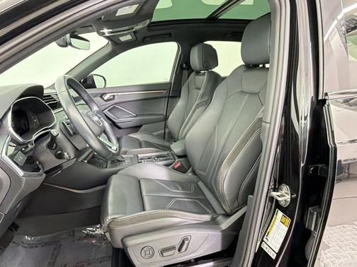 Mythos Black Metallic 2023 Audi Q3 45 S line Premium Plus