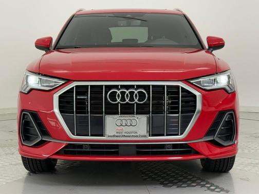 2024 Audi Q3 Premium 45 TFSI S line quattro Tiptronic