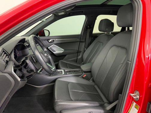 2024 Audi Q3 Premium 45 TFSI S line quattro Tiptronic