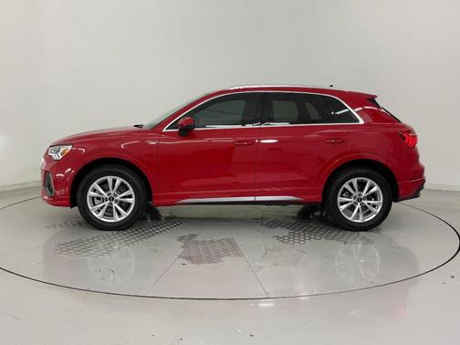 2024 Audi Q3 Premium 45 TFSI S line quattro Tiptronic