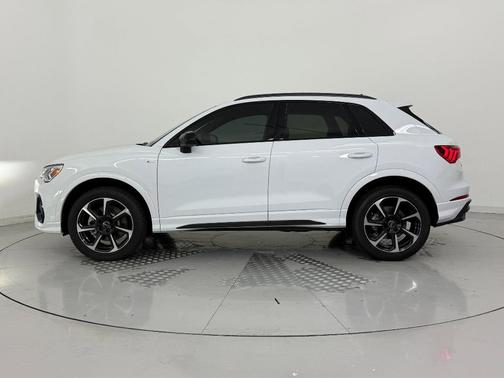 2025 Audi Q3 45 S line Premium Plus