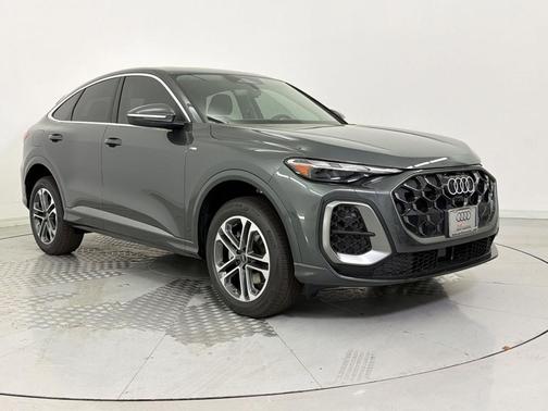 Daytona Gray Metallic 2026 Audi Q5 Sportback Premium TFSI quattro S tronic