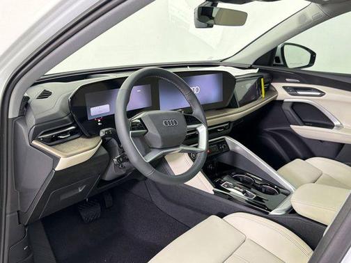 Glacier White Metallic 2026 Audi Q5 Premium Plus TFSI quattro S tronic