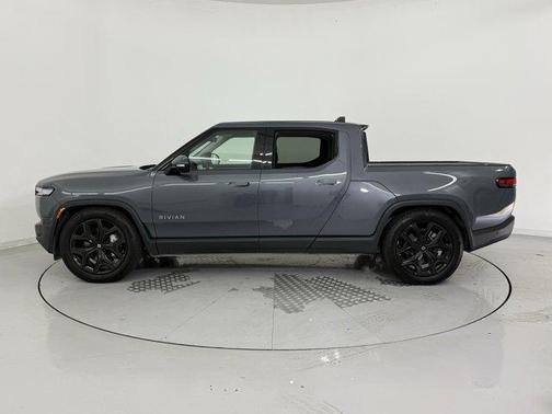 2025 Rivian R1T Adventure