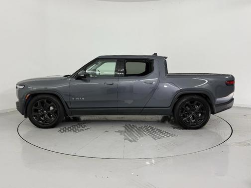2025 Rivian R1T Adventure