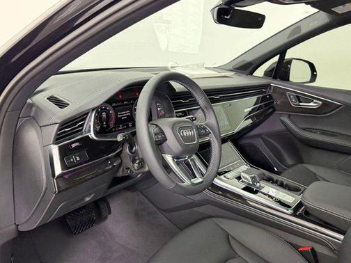 2026 Audi Q7 55 Premium Plus