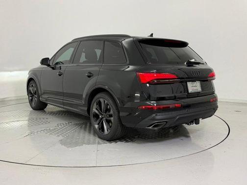2026 Audi Q7 55 Premium Plus