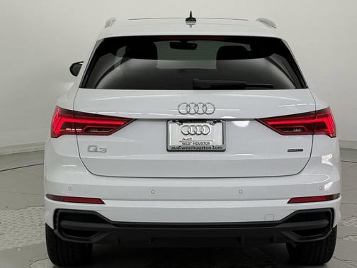 2024 Audi Q3 45 S line Premium Plus