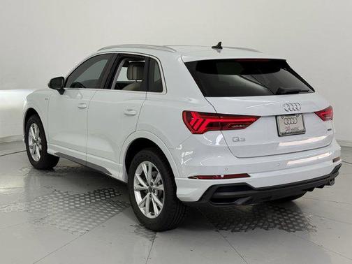 2024 Audi Q3 45 S line Premium Plus