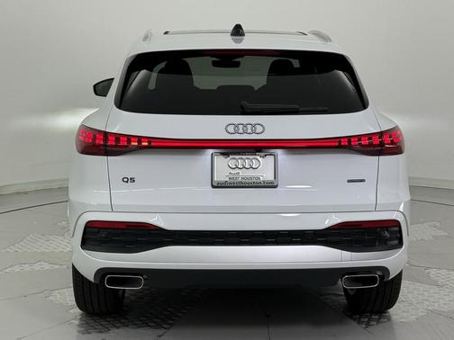 2025 Audi Q5 Premium Plus