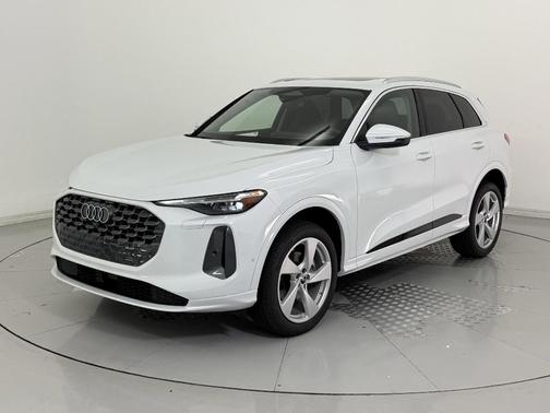 2025 Audi Q5 Premium Plus
