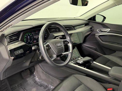 2021 Audi e-tron Premium