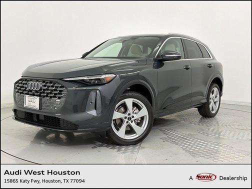 Tambora Gray Metallic 2026 Audi Q5 Premium Plus TFSI quattro S tronic