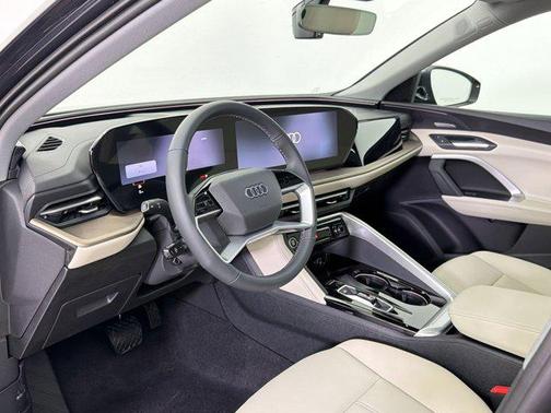 Tambora Gray Metallic 2026 Audi Q5 Premium Plus TFSI quattro S tronic