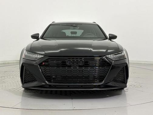 Mythos Black Metallic 2025 Audi RS 6 Avant 4.0T