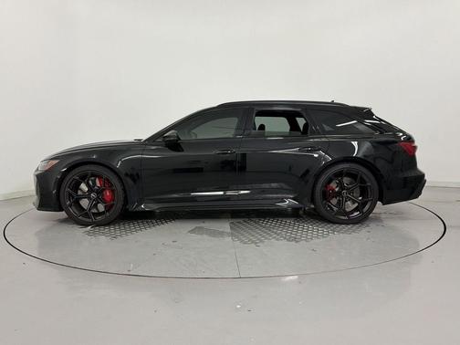 Mythos Black Metallic 2025 Audi RS 6 Avant 4.0T
