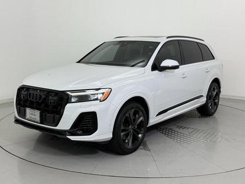 2025 Audi Q7 55 Premium Plus