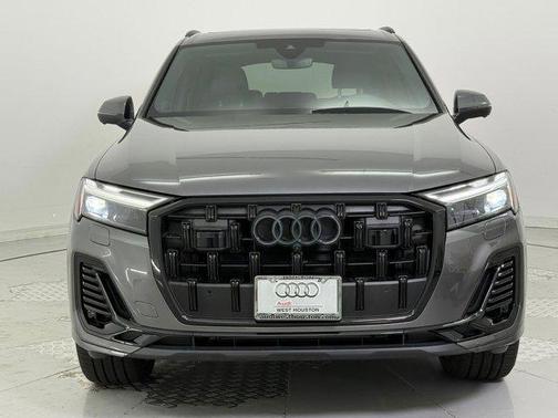 2025 Audi Q7 45 Premium Plus