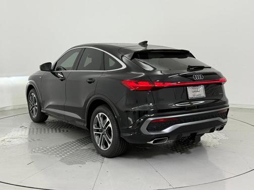 2025 Audi Q5 Prestige TFSI quattro S tronic