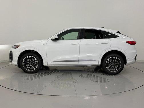 2025 Audi Q5 Premium Plus TFSI quattro S tronic