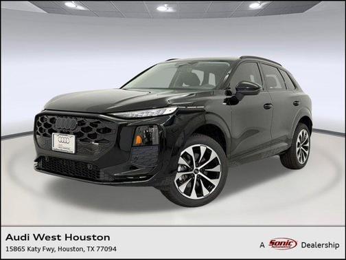 Mythos Black Metallic 2026 Audi Q3 TFSI quattro S tronic