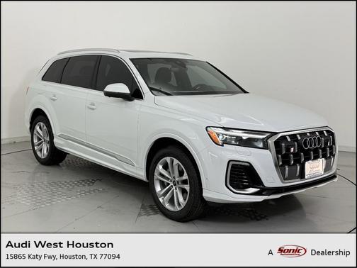 2025 Audi Q7 55 Premium Plus