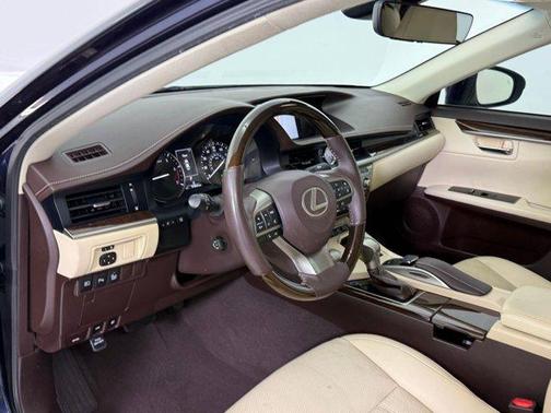 2017 Lexus ES 350 Base