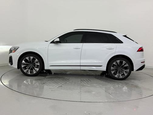2026 Audi Q8 55 Premium Plus