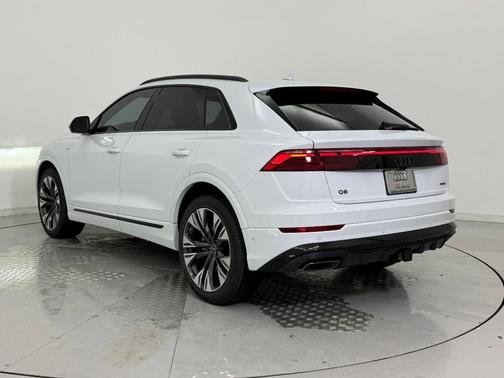 2026 Audi Q8 55 Premium Plus