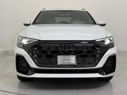 2026 Audi Q8 55 Premium Plus