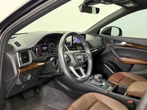 2020 Audi Q5 45 Premium Plus