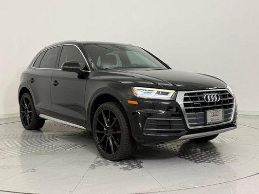 2020 Audi Q5 45 Premium Plus