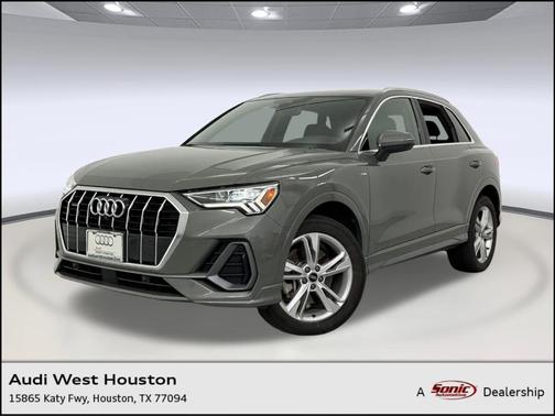 2022 Audi Q3 45 S line Premium Plus