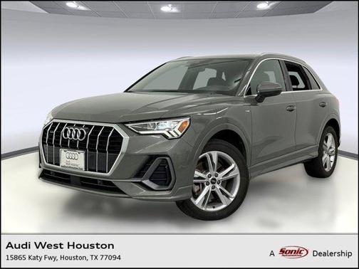 2022 Audi Q3 45 S line Premium Plus